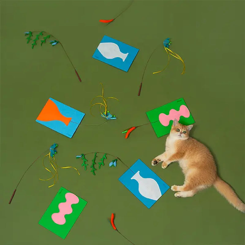 PlayLoop Interactive Cat Wand Toy – Reusable Teaser Wand with Stable Base